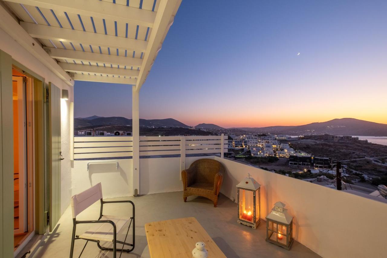 Lorenzo Studios&Suites Paros Naousa  Exterior foto