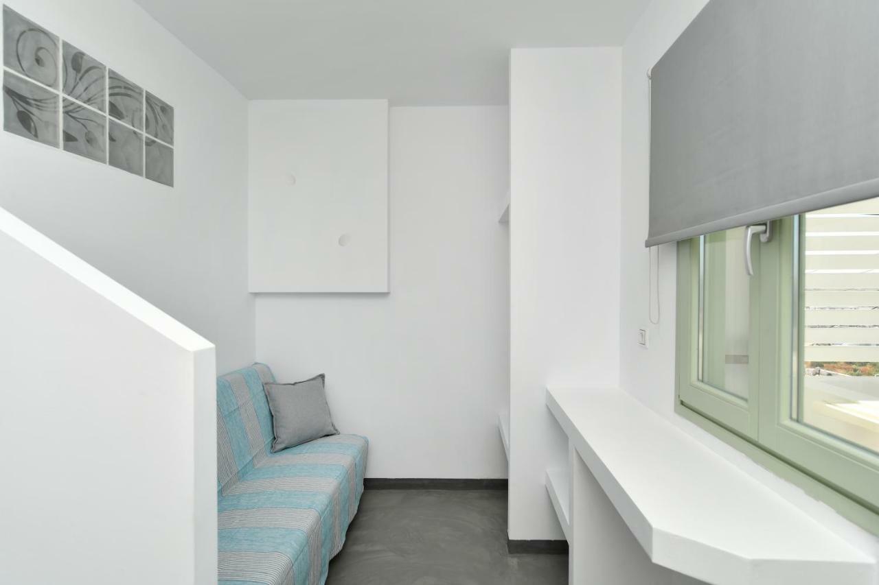 Lorenzo Studios&Suites Paros Naousa  Exterior foto